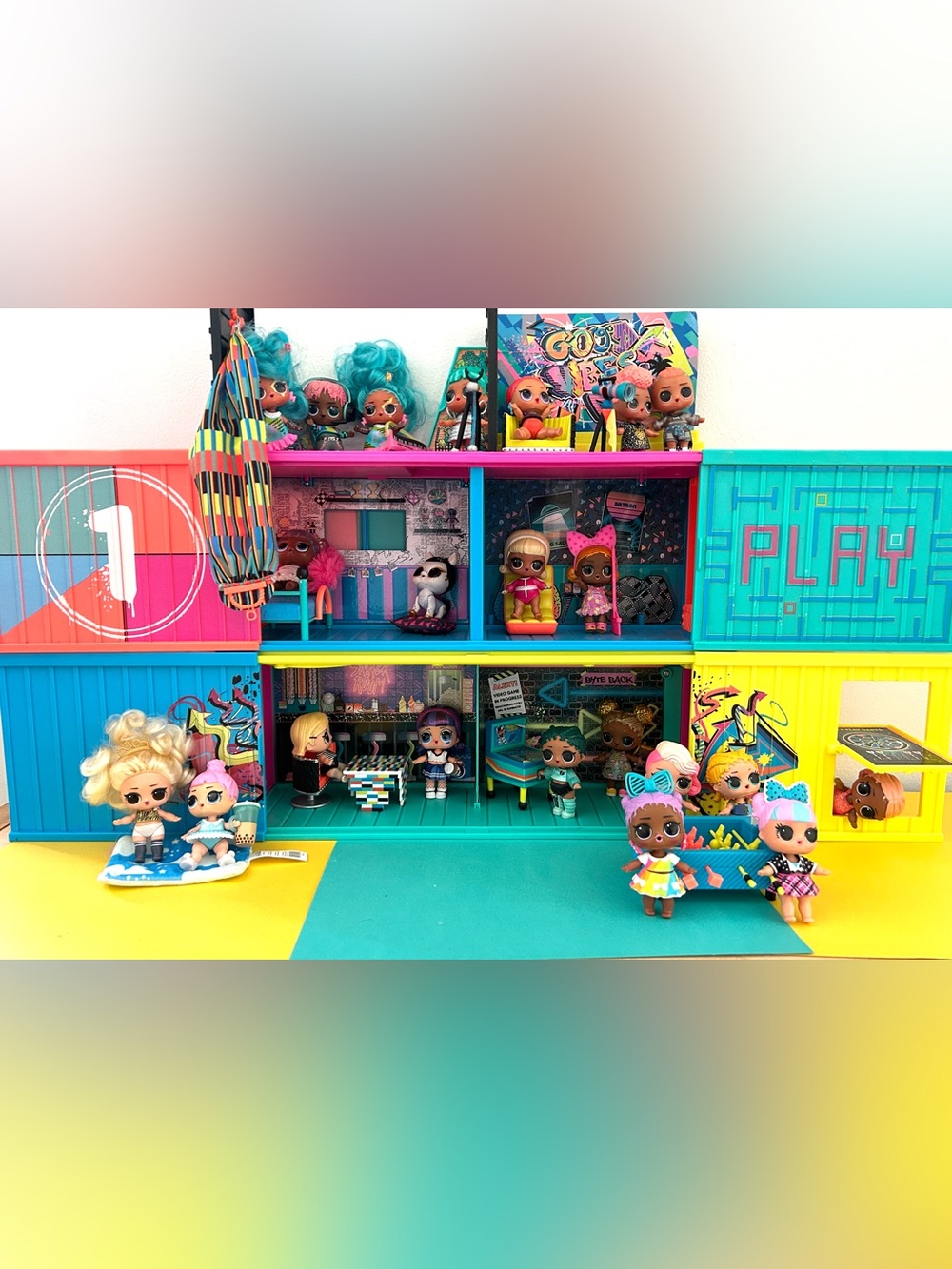 LOL Surprise Clubhouse PLUS Huge Lot of 36 Dolls, Furniture & Accessories!